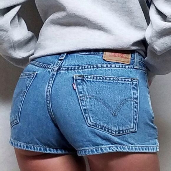 VINTAGE Y2K Levi's Daisy Duke Denim Shorty Shorts - Picture 5 of 11